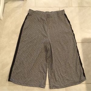Runway Ready couture Cropped Wide Leg Pants